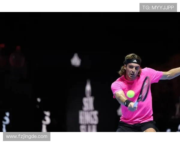 网球赛季精彩纷呈 新星崛起老将奋战 2025年大满贯争夺战前瞻